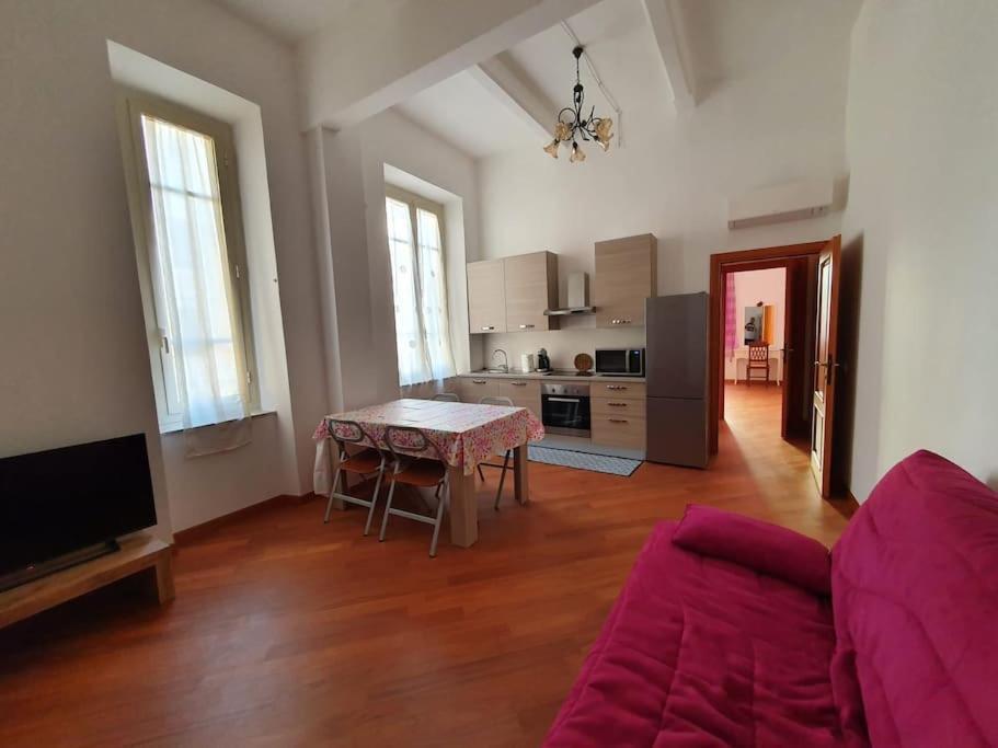 Stupenda Suite A Cagliari Piazza Galilei المظهر الخارجي الصورة
