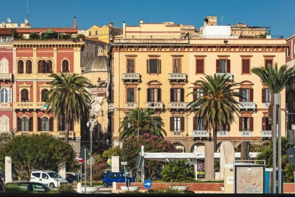Stupenda Suite A Cagliari Piazza Galilei المظهر الخارجي الصورة