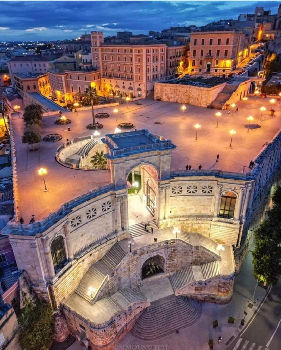 Stupenda Suite A Cagliari Piazza Galilei المظهر الخارجي الصورة